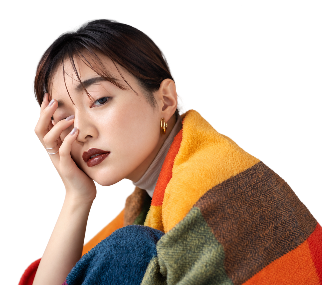 頬に手を添えた女性のポートレート