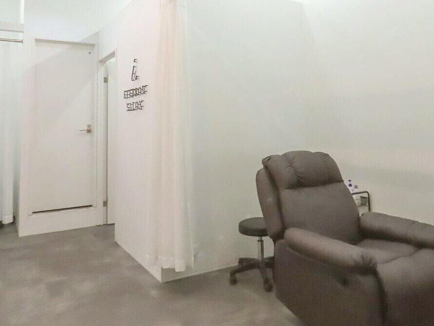 アイブロウサロン i. 姪浜店の外観