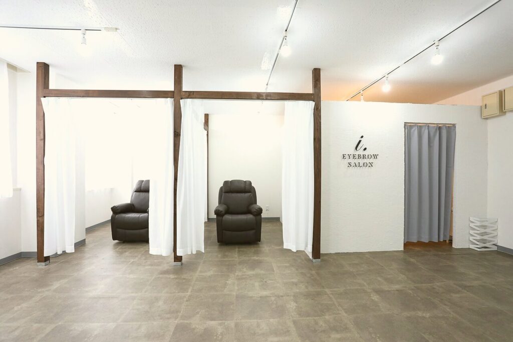 アイブロウサロン i. 大橋店の写真(福岡県福岡市南区)